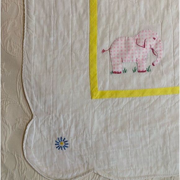 Vintage handmade baby quilt blanket play mat with animals 36” x 54.5” - Picture 7 of 16